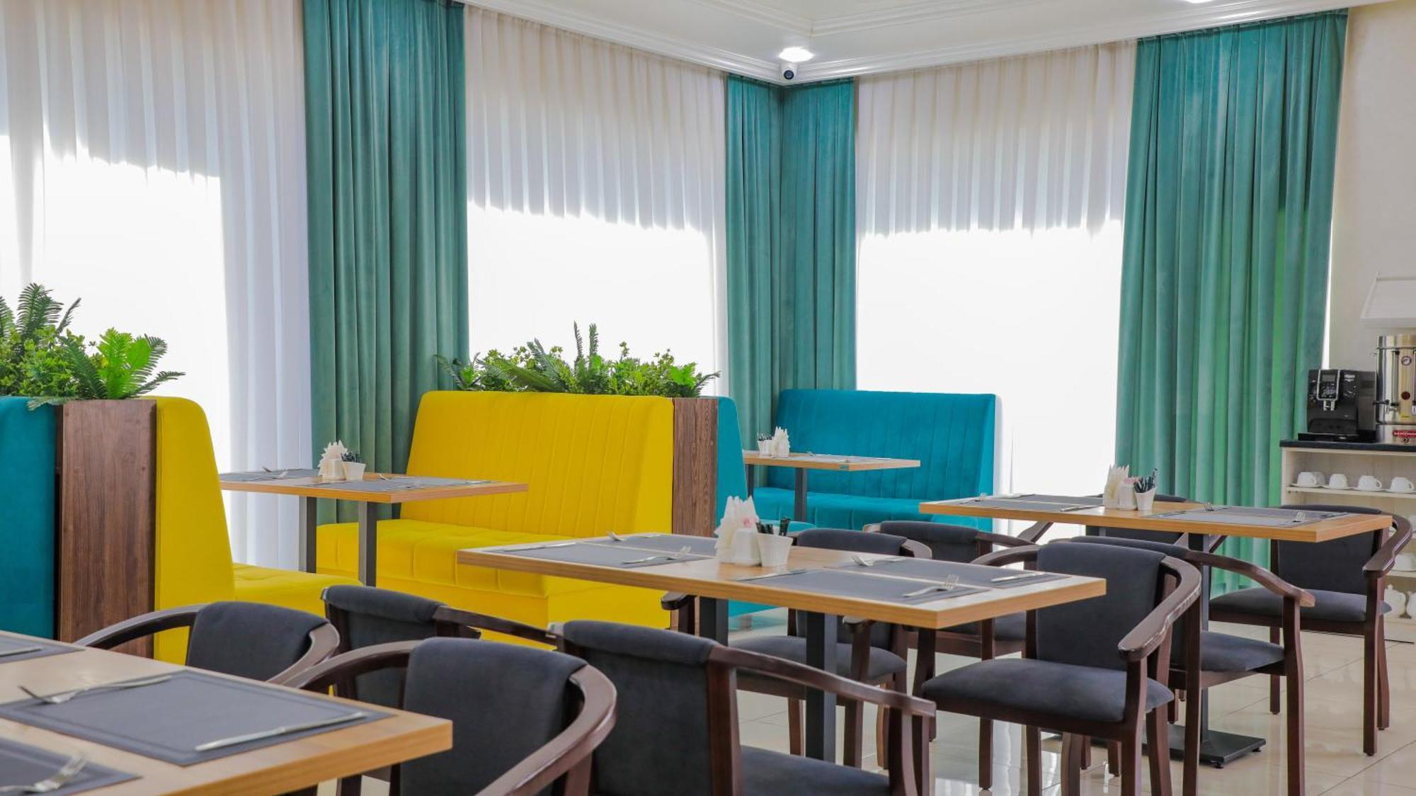 Porto Bello Hotel Tashkent Exterior photo